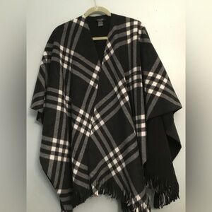 Women’s Black and White Plaid Poncho One size